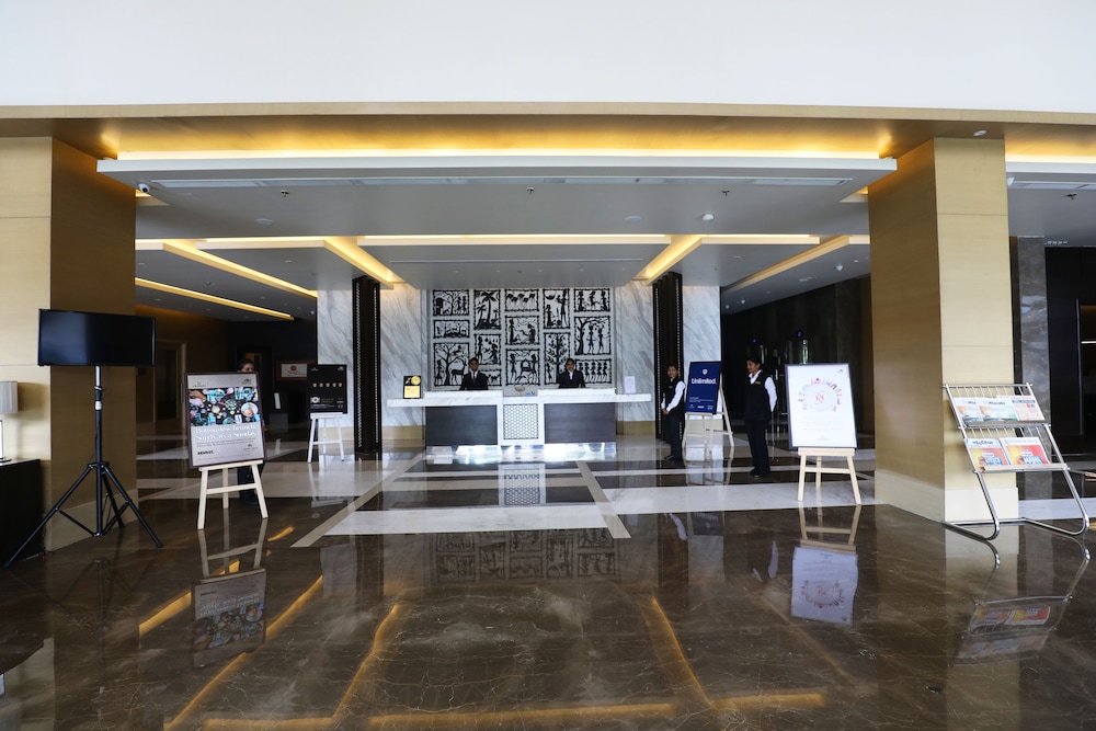 Hotel Sayaji Raipur 8/73