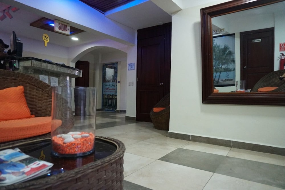Hotel Restaurant Hamilton Beach Resort 5/66