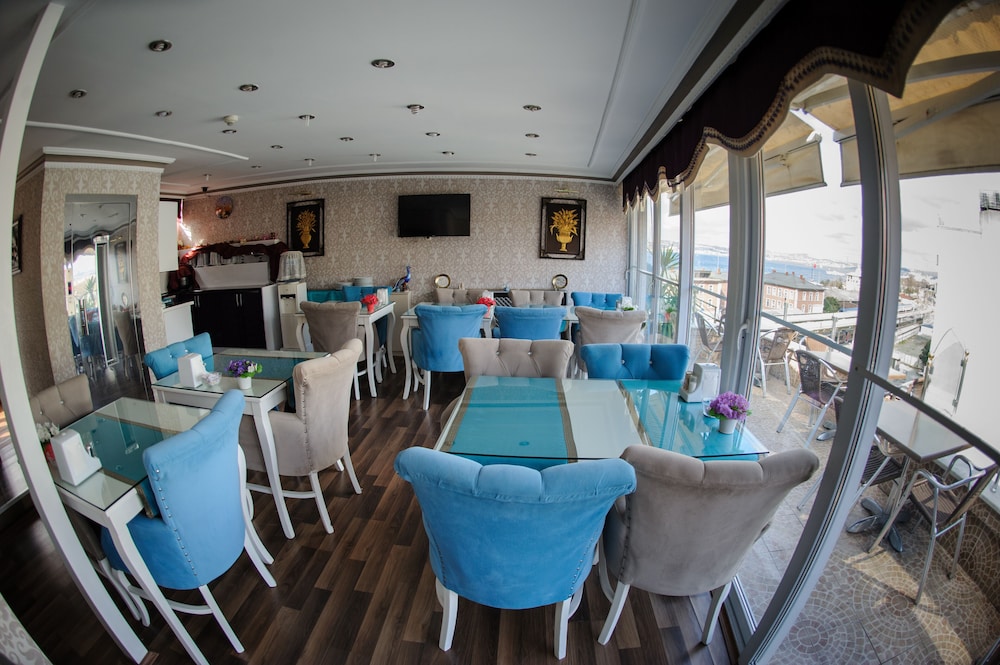 HURRIYET HOTEL 29/47