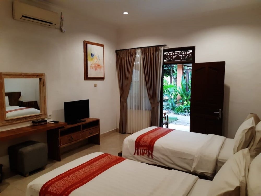 Mina Pelasa Hotel and Resto 25/61