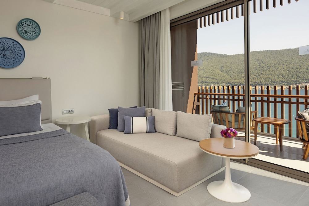 Titanic Luxury Collection Bodrum 58/74