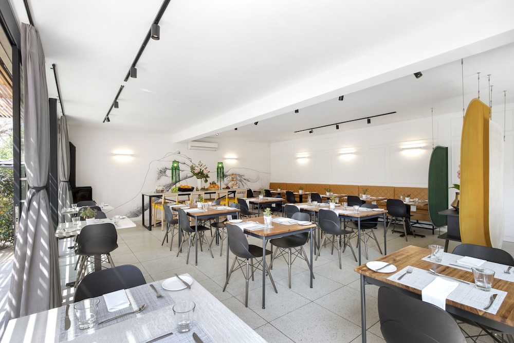The Peech Hotel 46/56