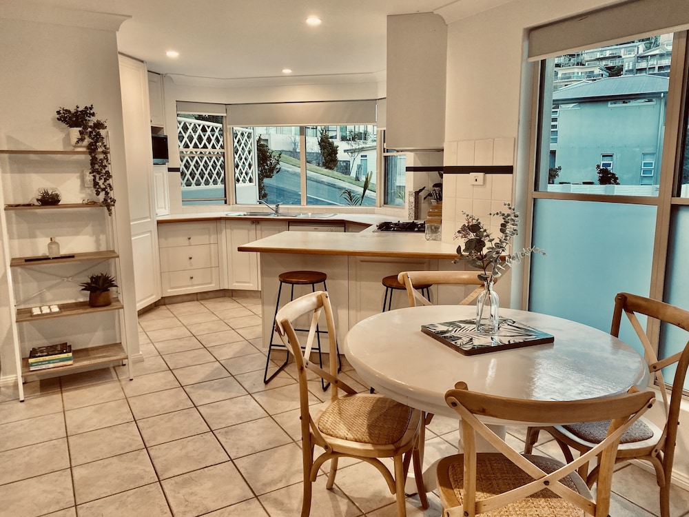 Terrigal Sails Serviced Apartments 54/63