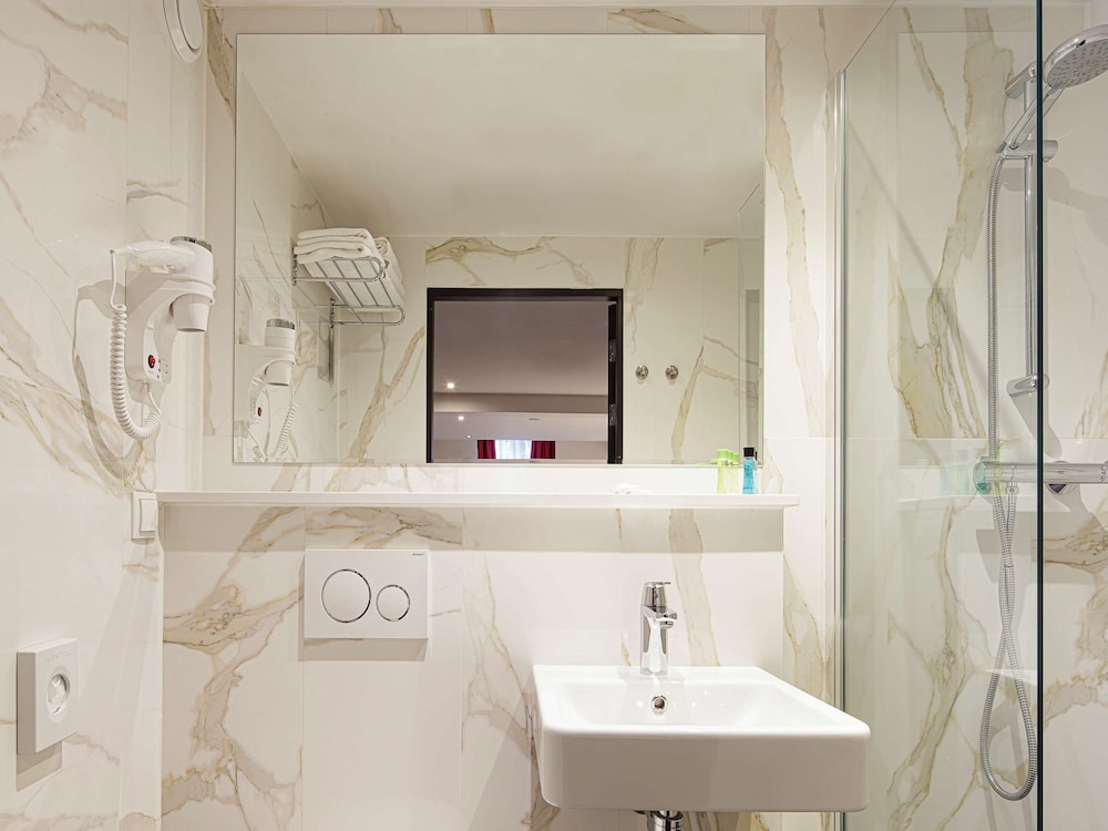 Hotel Ibis Styles Amsterdam Amstel 4/64