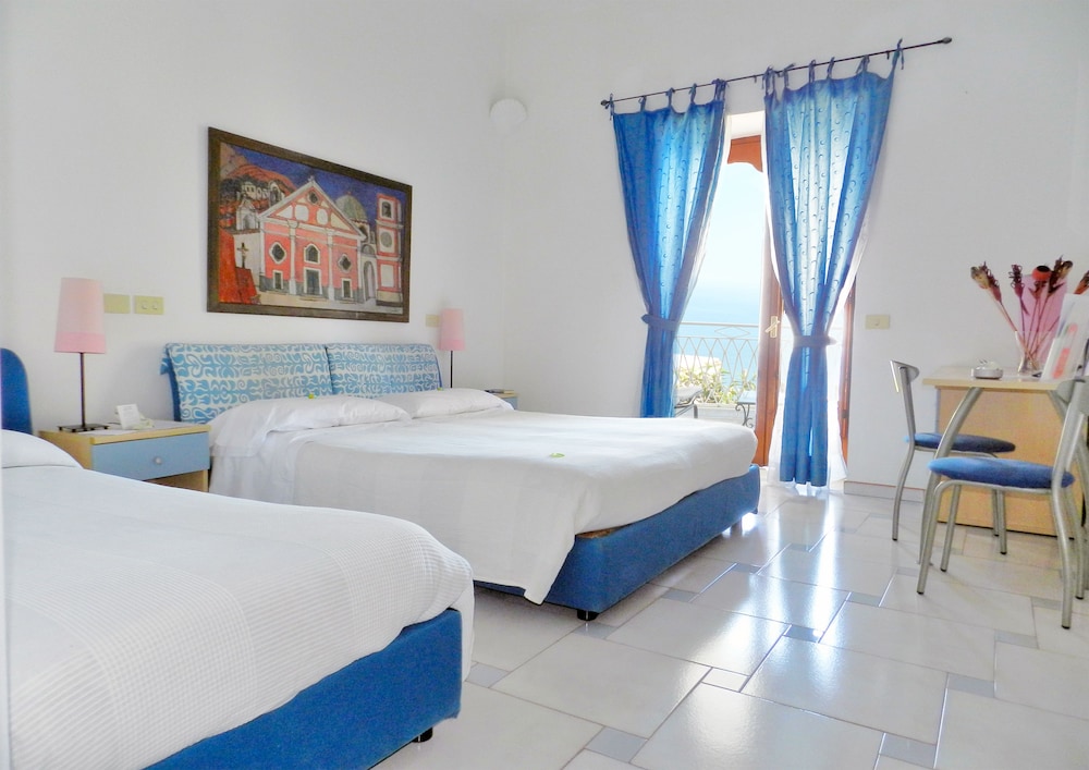 1 BEDROOM, SUPERIOR, TRIPLE, SEA VIEW, TERRACE