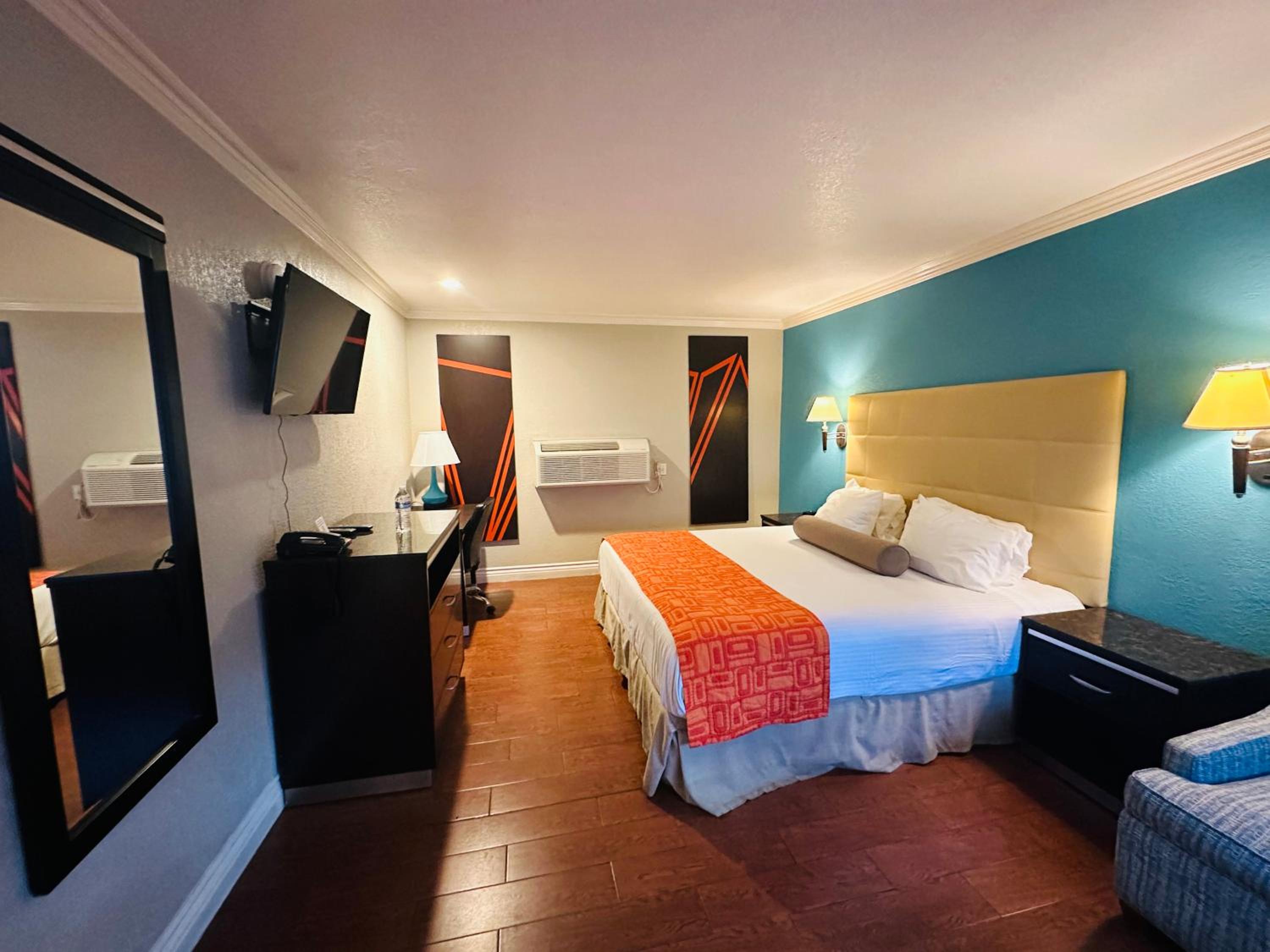 Standard, King Bed