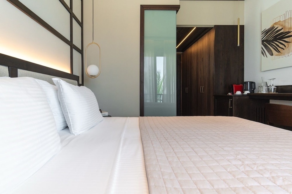 Sunrise Hotel 26/62
