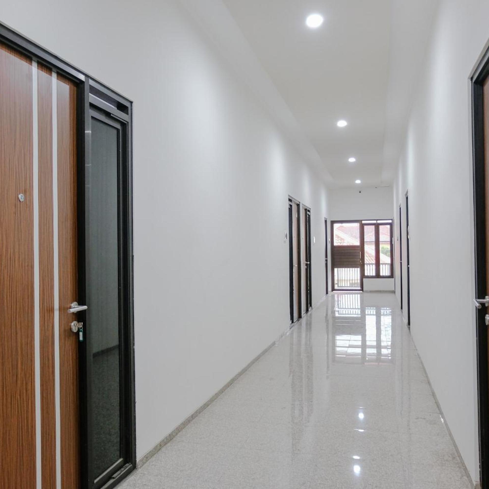 OYO 1038 Embun Pagi Syariah Residence 41/50