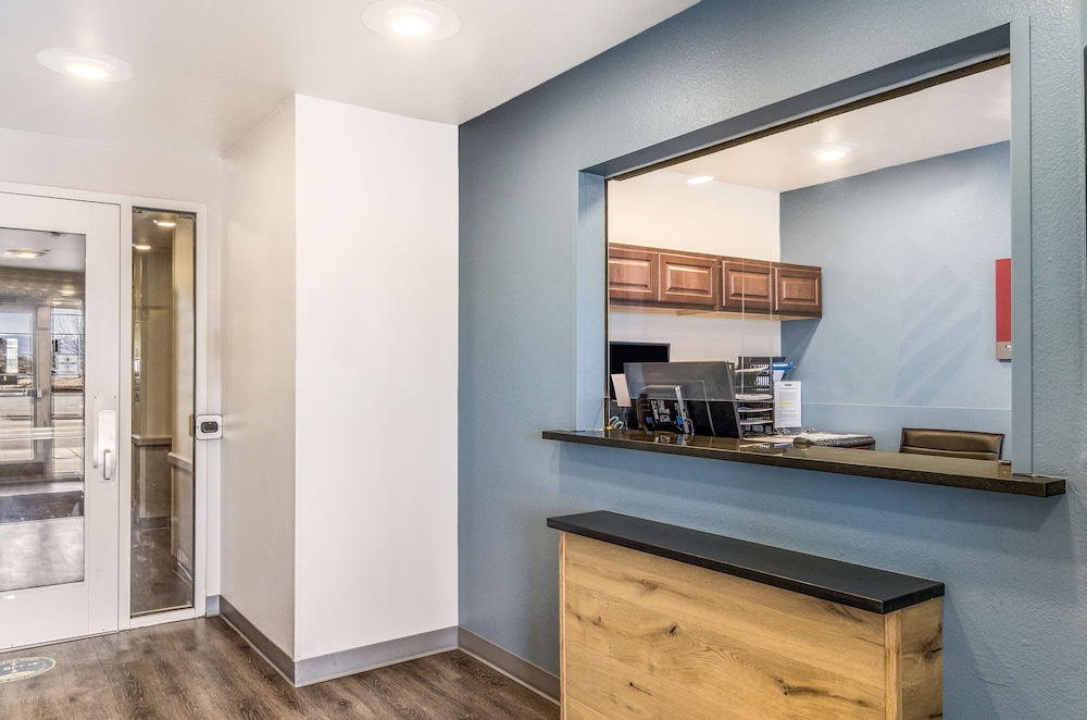 Extended Stay America Select Suites - Colorado Springs - Airport 25/38