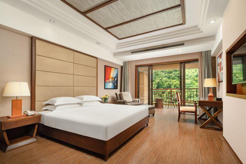 Mountain, Double Bed