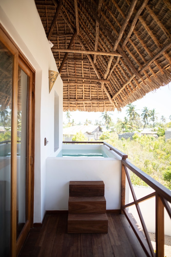 Aluna Beach Lodge 23/50
