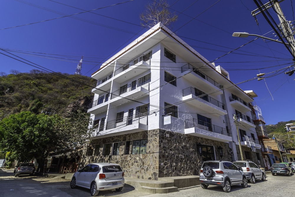 Cuale Condo Retreats 44/50