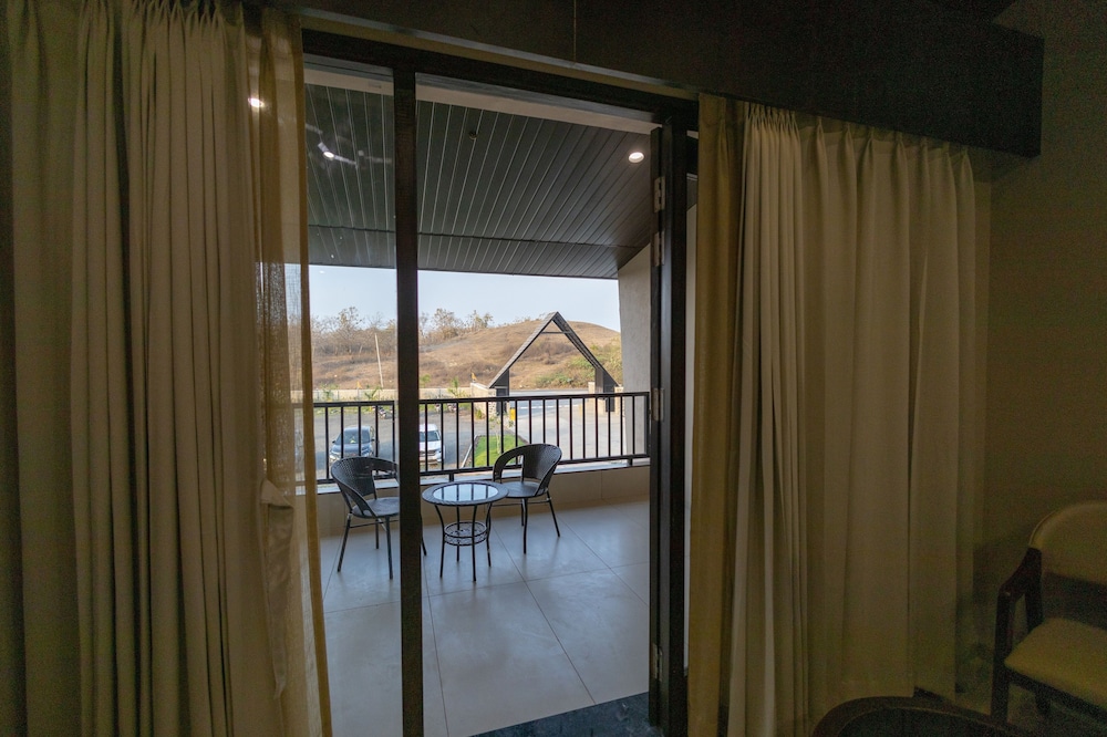 Vindhyachal Resort 18/45