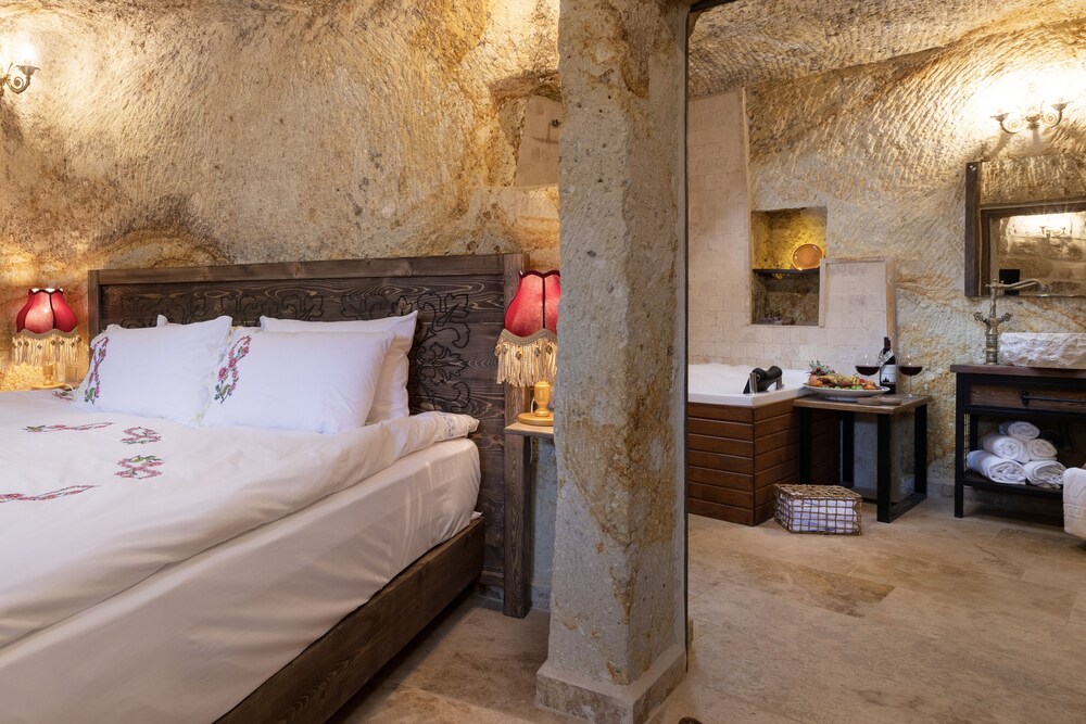 Kayata Cave Suites 21/50