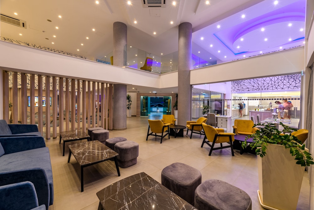 Tasia Maris Sands Beach Hotel - Adults Only 32/50