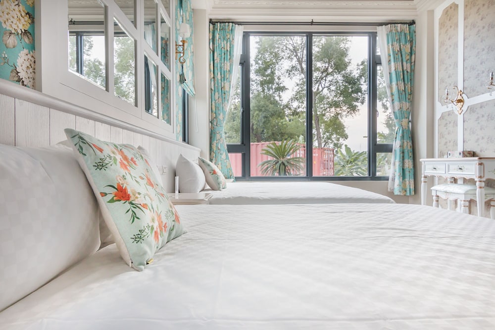 The Dawn B&B 26/68