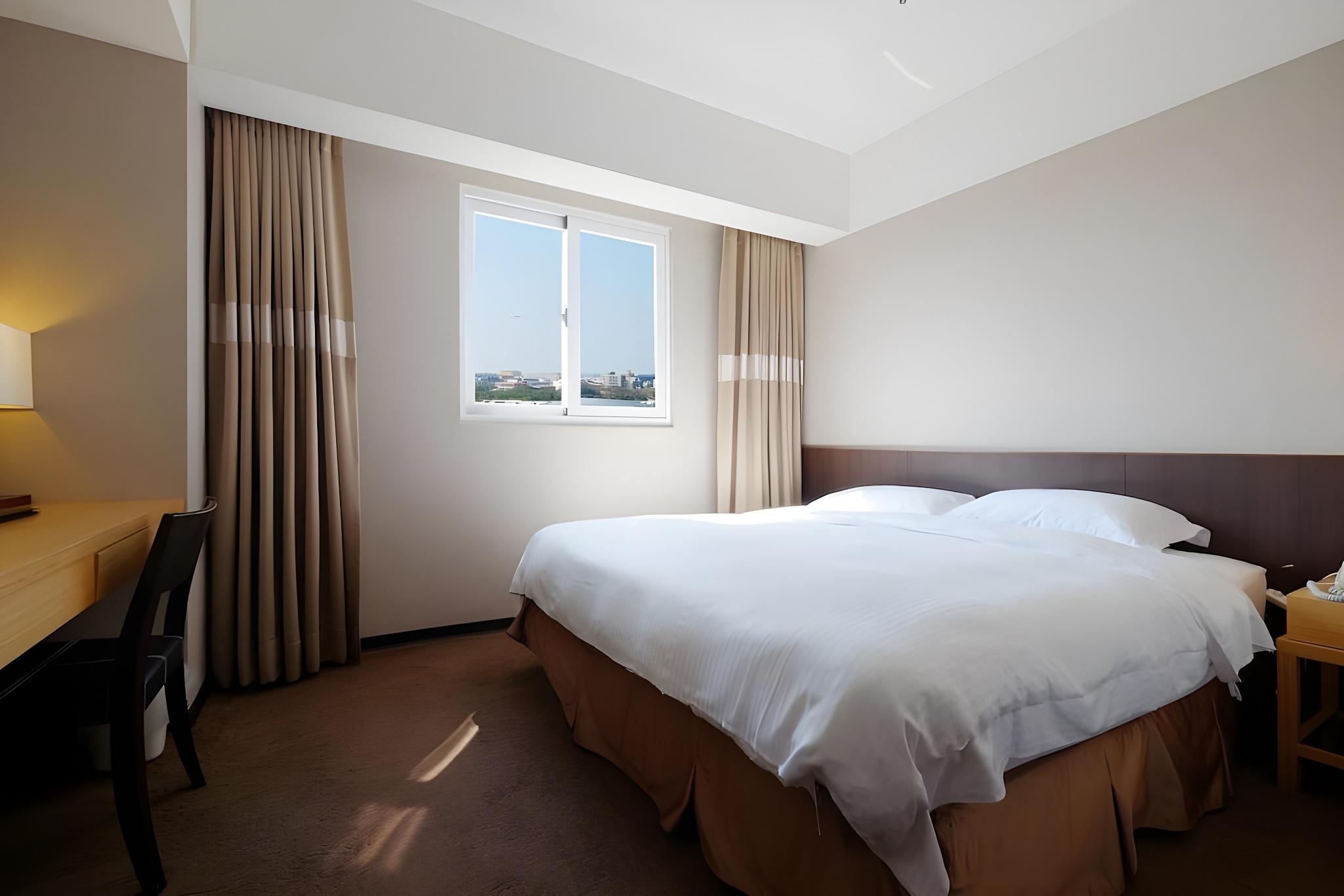 Executive, King Bed, Queen Bed, Corner