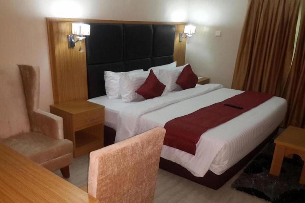 De Dreams Hotel & Suite 12/24