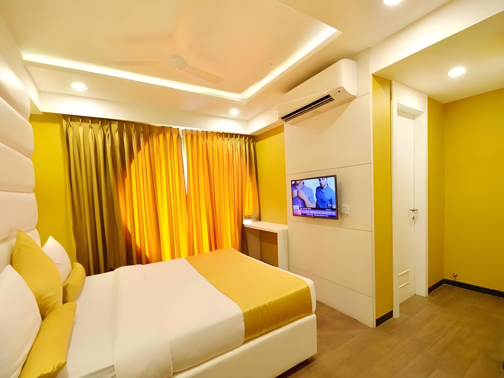 Oyo Rooms Indore Ujjain Road 11/17