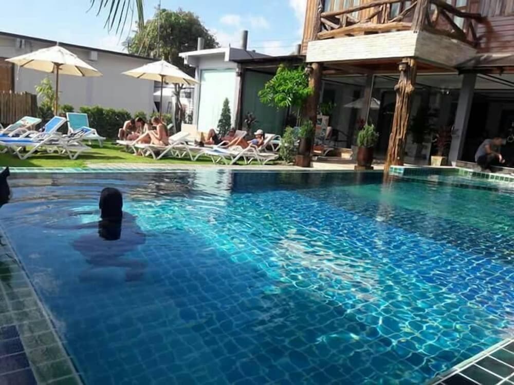 Baan Chankaew Hotel 63/68