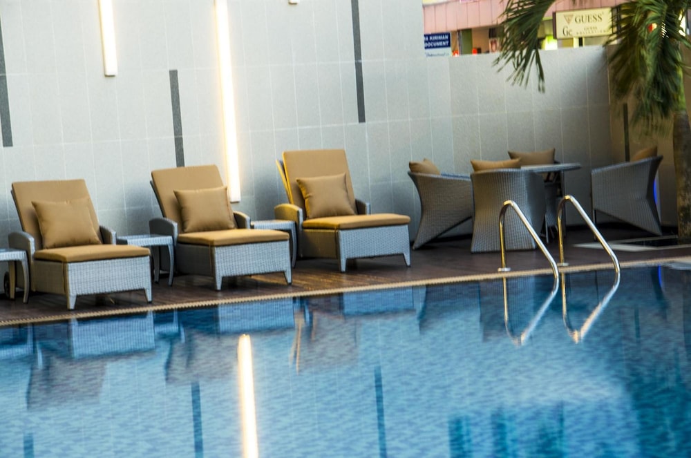 Nagoya Hill Hotel Batam 24/44