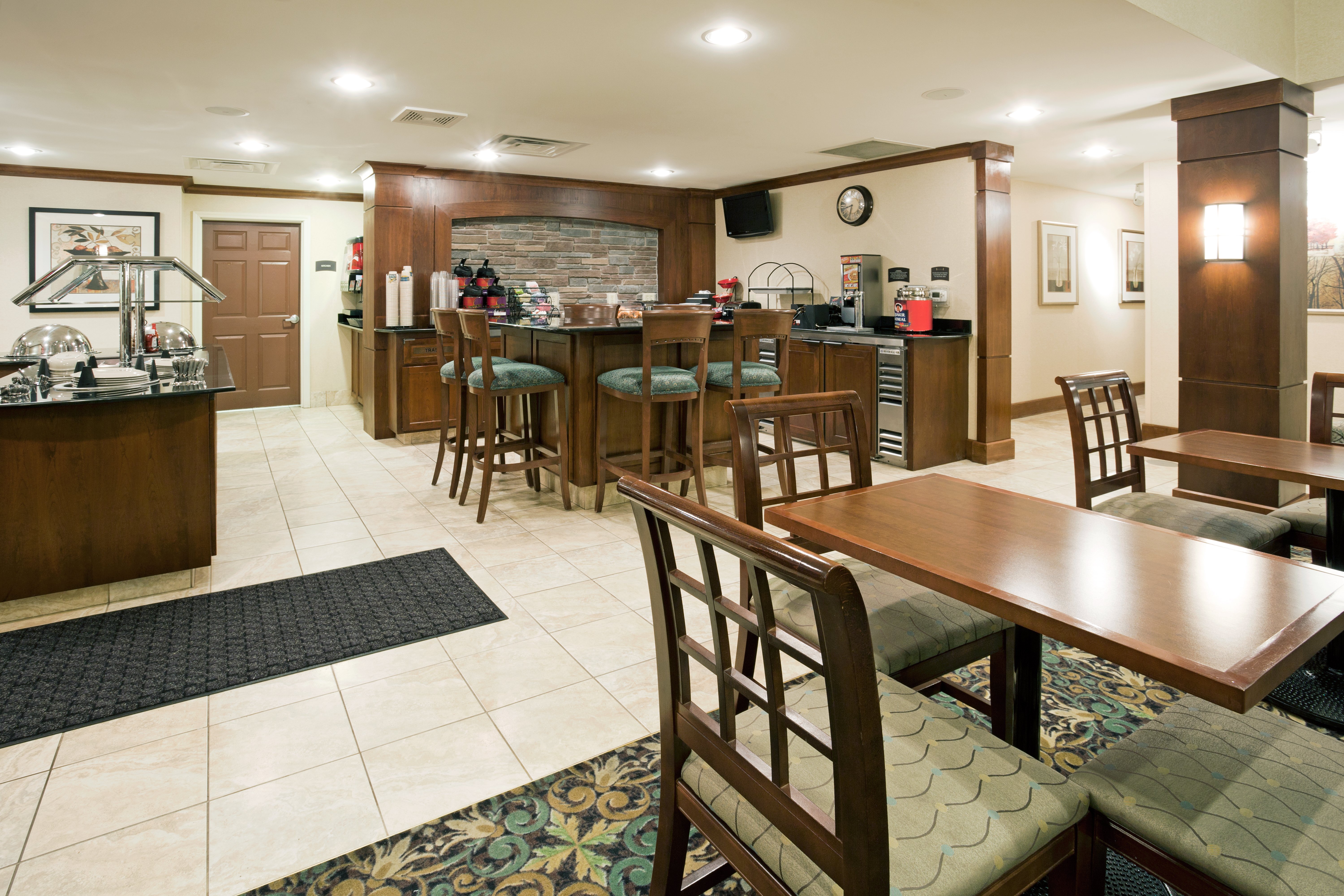 Staybridge Suites Milwaukee Airport South 43/53