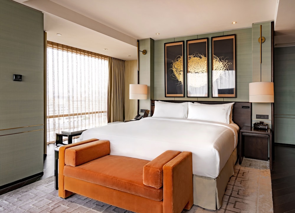 Waldorf Astoria Beijing 25/86