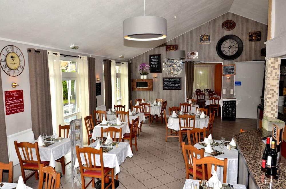 Hotel Le Relais Du Parisis 26/50