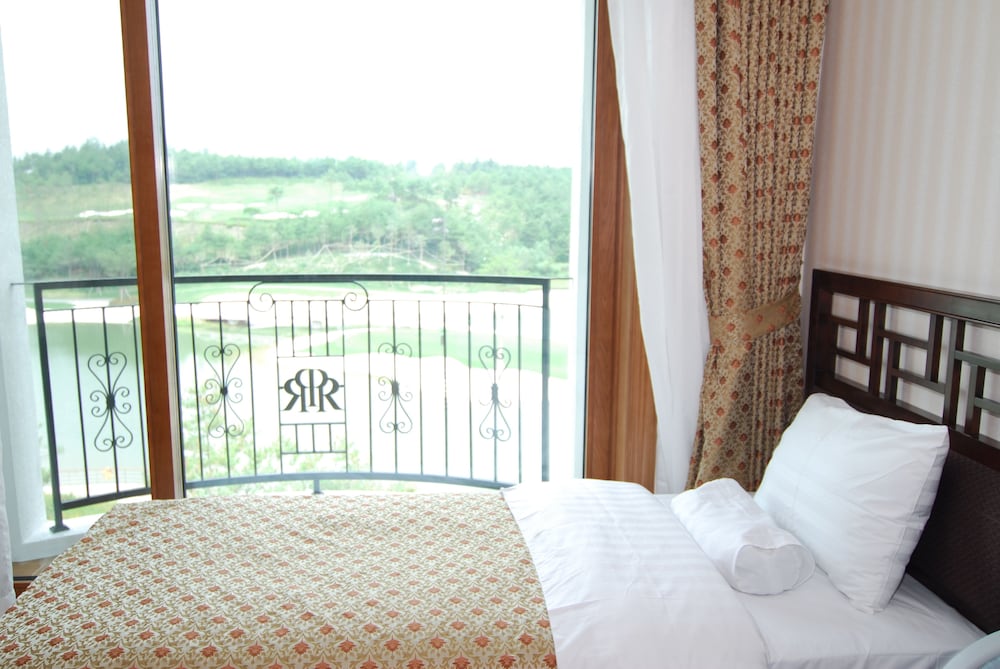 Golf, Club House, Deluxe, Twin Beds