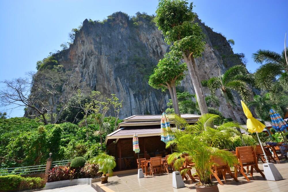 Diamond Cave Resort 6/71