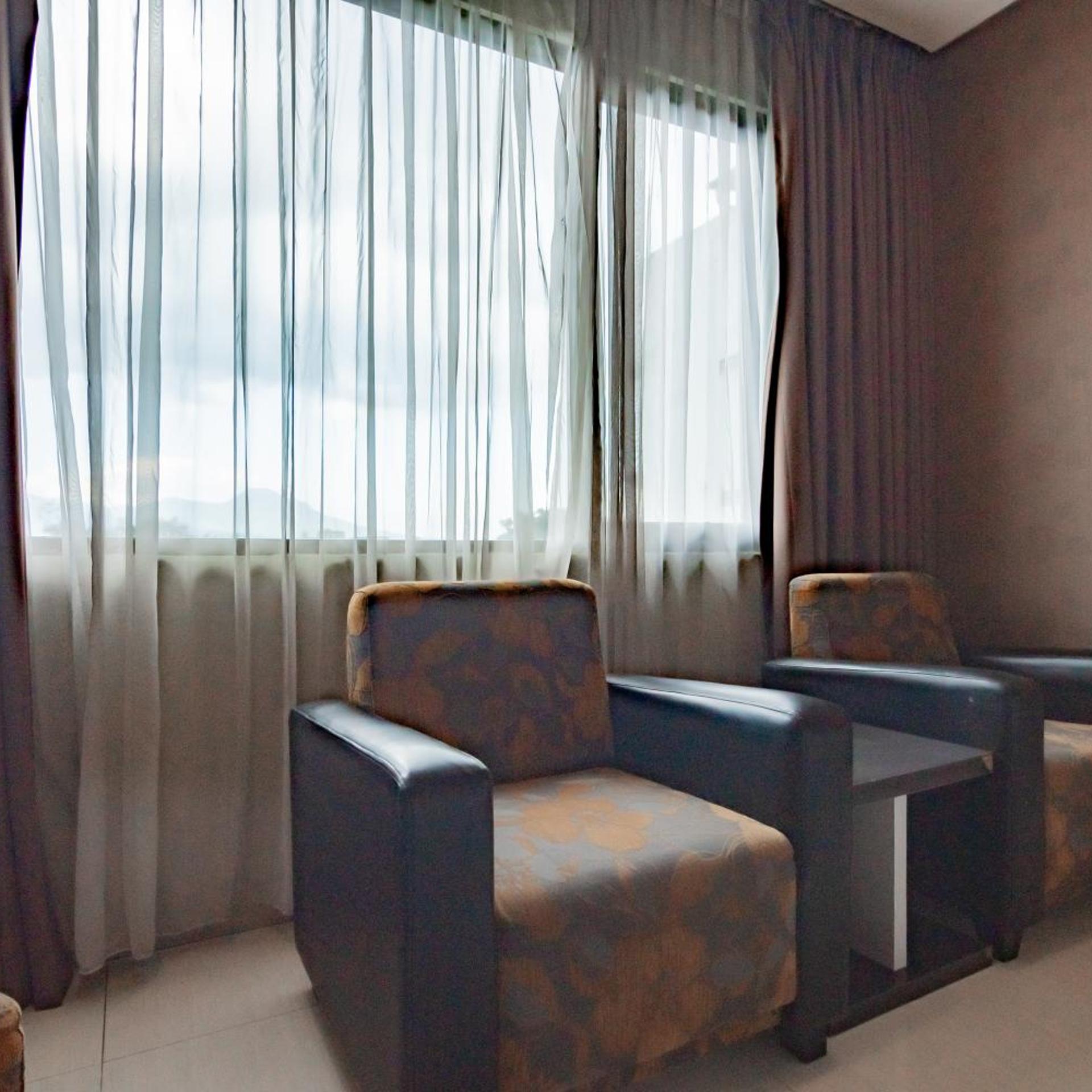 Urbanview Hotel Newton Riau Bandung 37/55
