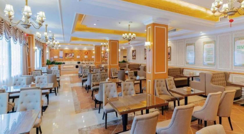 Vienna Hotel (Huizhou Luofu Mountain Scenic Area) 52/61