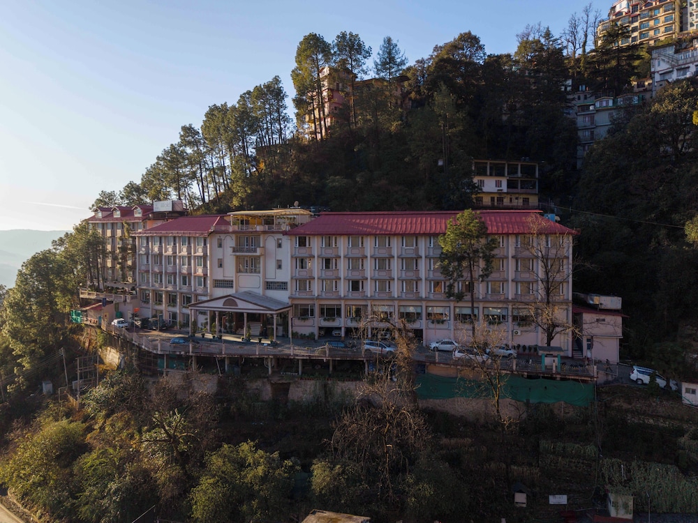 8fold By Larisa Shimla in SHIMLA