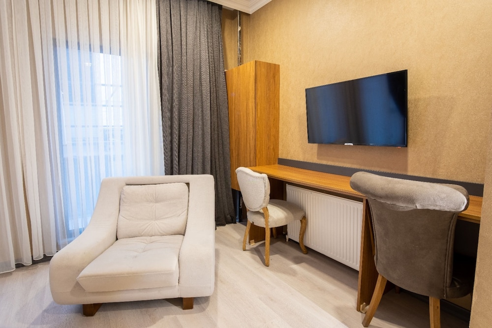 Orange Hotel & Spa 44/50