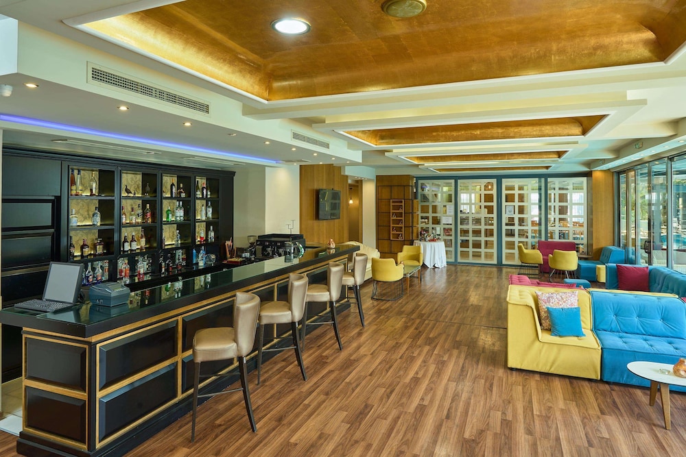 Mediterranean Resort Hotel 41/60
