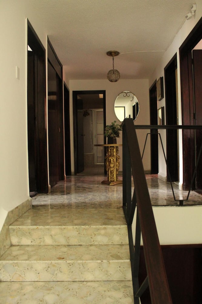 Hostal La Encantada 2/28