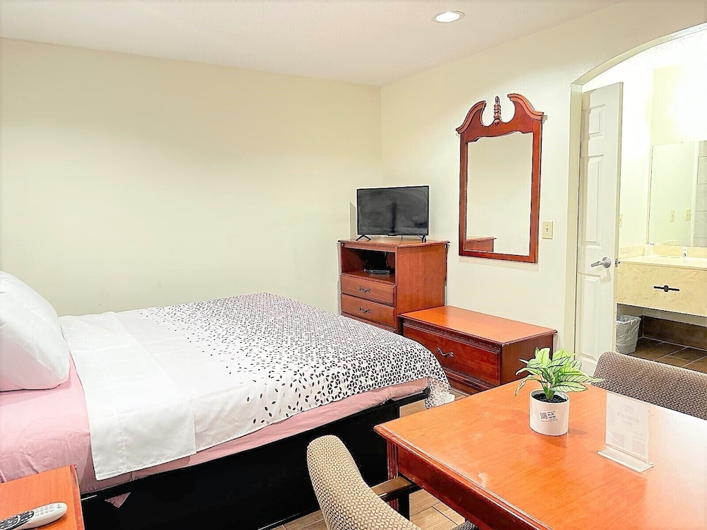 Budget Inn 27/50
