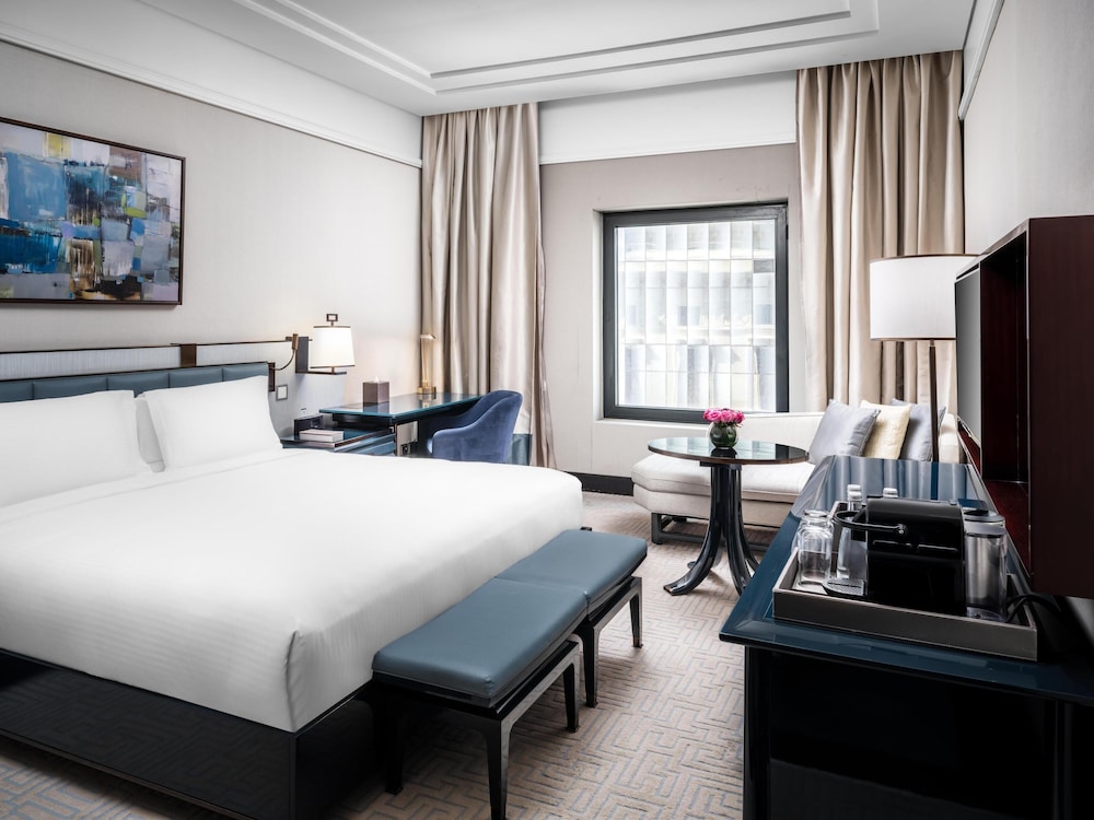 ROOM, KING BED, ACCESSIBLE