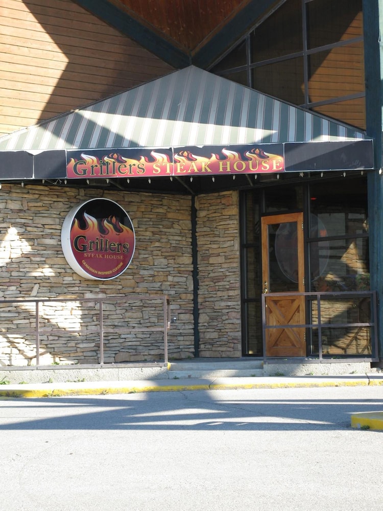 Walking Eagle Inn & Lodge 2/48
