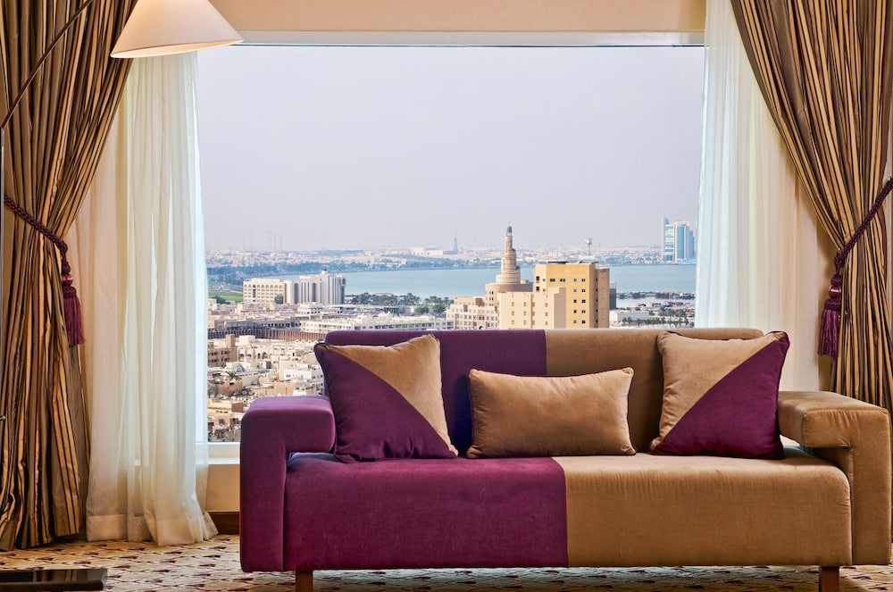 Grand Regal Hotel 35/60