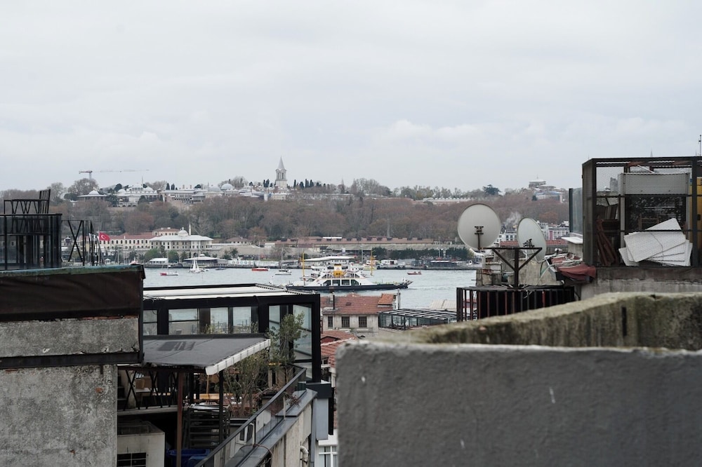 Royal Galata Hotel 41/47