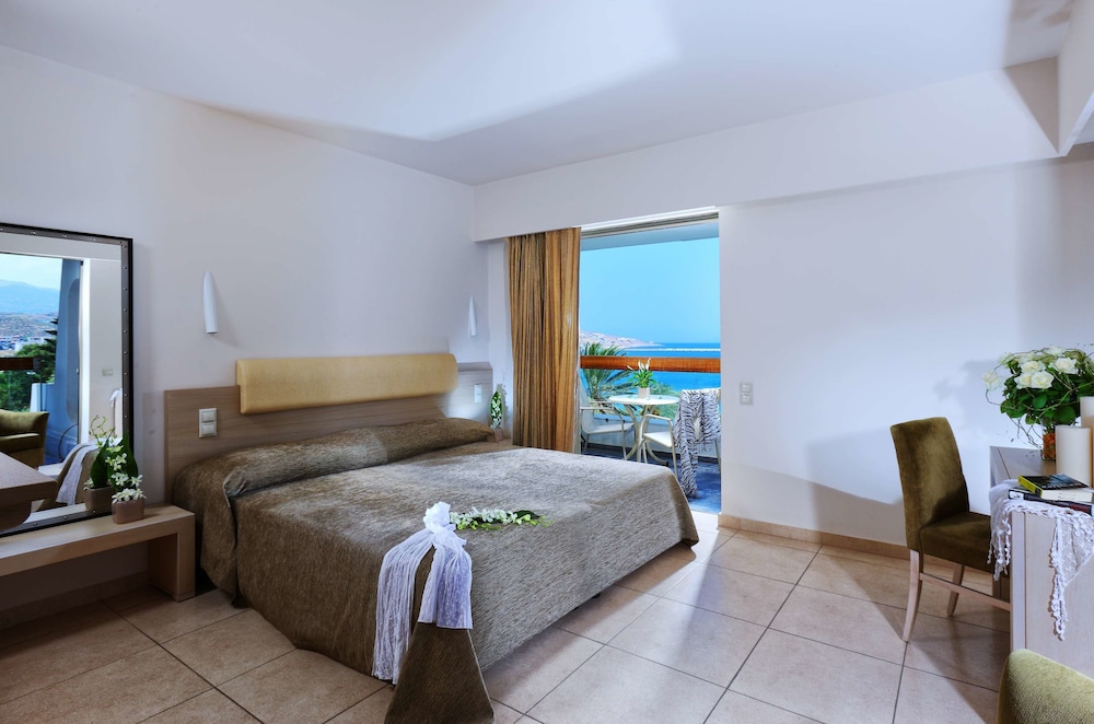 غرفة عائلية، Sitia Beach City Resort and Spa 6/10