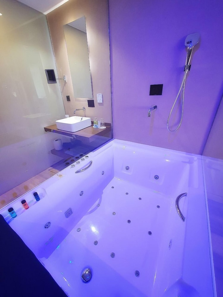 MB BOUTIQUE HOTEL 27/50