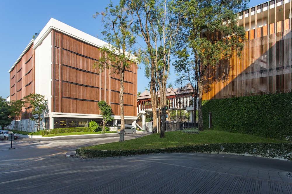 Anantara Chiang Mai Serviced Suites 65/75