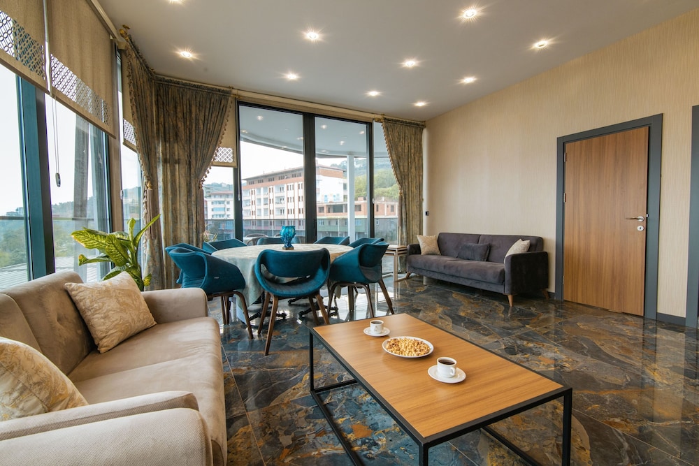 Fevzi Hoca Butik Hotel 35/47