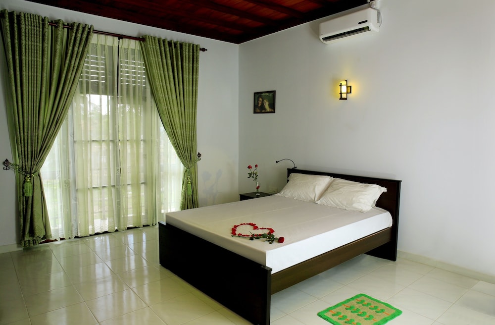 Christima Residence 13/50