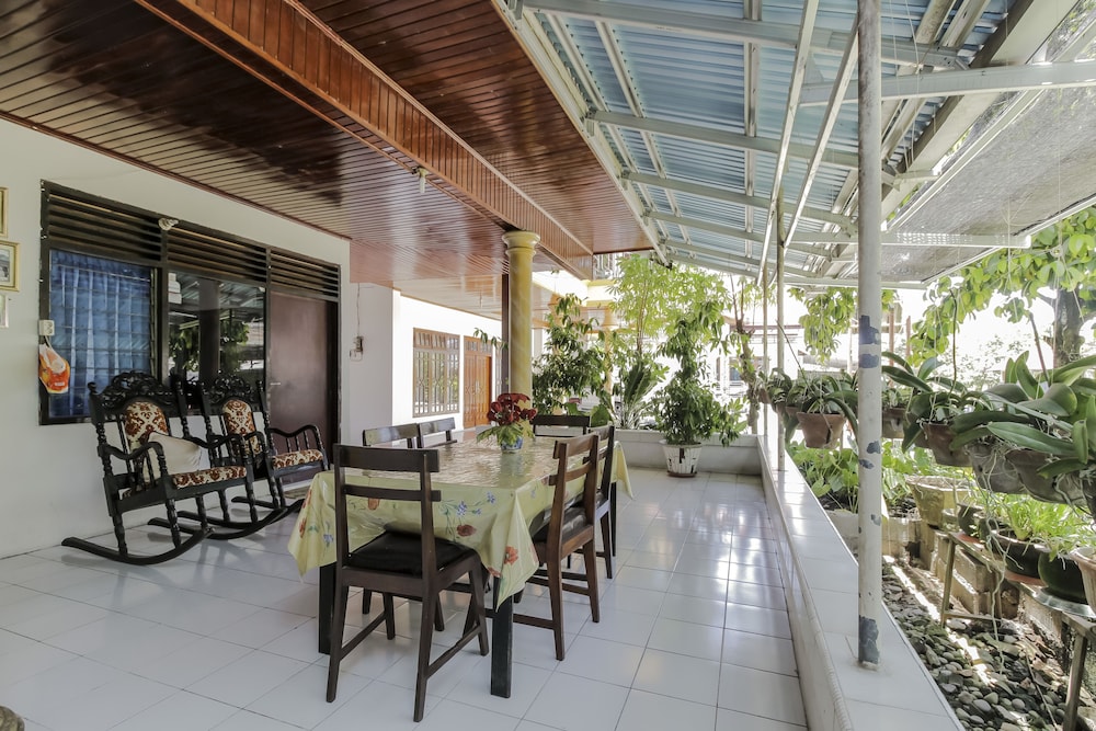 Reddoorz Near Sam Ratulangi Airport 22/23