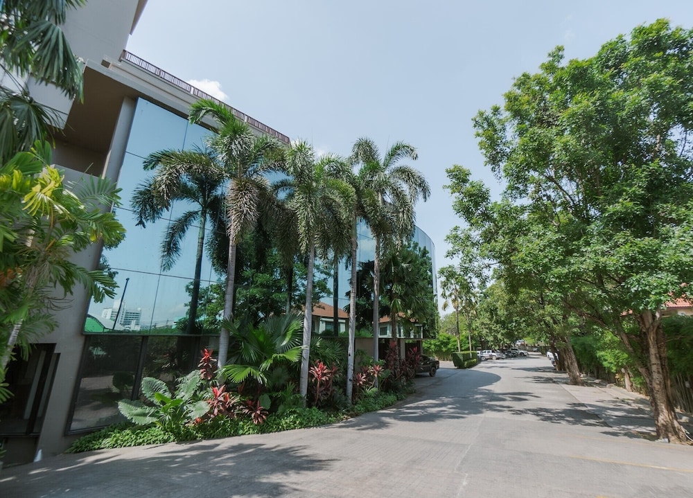 Grand Riverside Hotel Phitsanulok 2/65