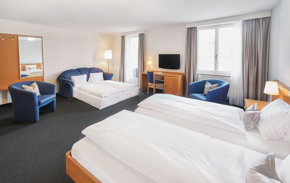 Hotel Schiff Am Rhein 10/50
