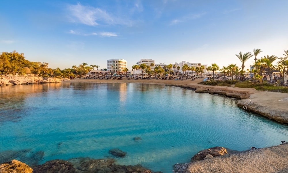 Adams Beach Hotel Deluxe Wing (Adults Only) 61/64